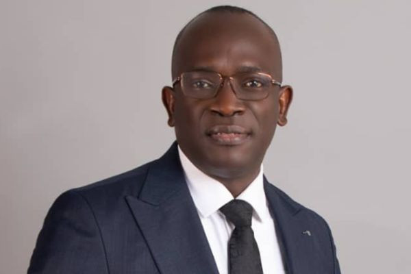Experts Urge Overhaul of Higher Education Curriculum to Boost Graduate Employability