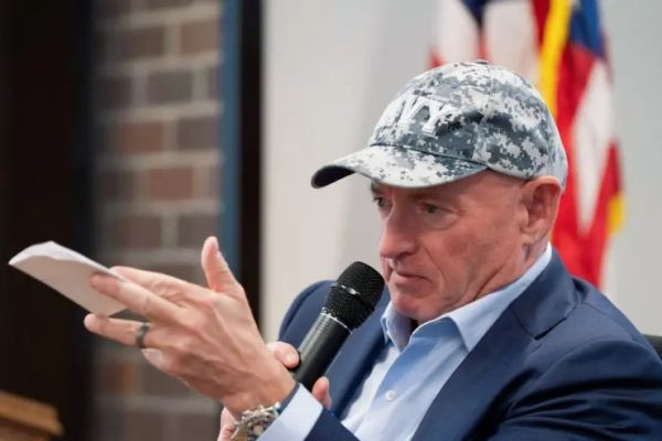 US Defense Department Investigates Senator Mark Kelly Over Military Video